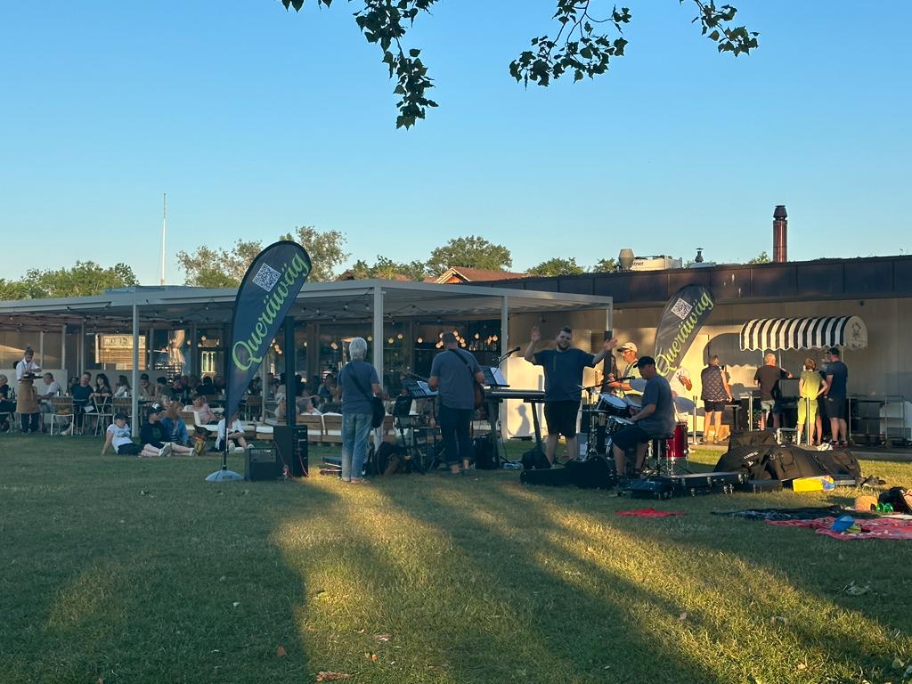 Das Ganze mou vo hinge